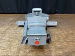 1/32 AC Gleaner L2 Combine Ertl