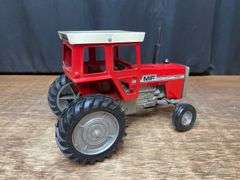 1/16 Massey Ferguson 1105 Ertl