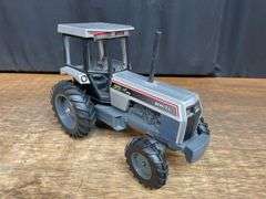 1/16 White 170 Workhorse SM