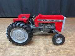 1/16 Massey Ferguson 270 1983 Phoenix Ertl