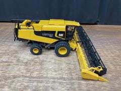 1/32 Caterpillar Lexion 590R Combine Norscot