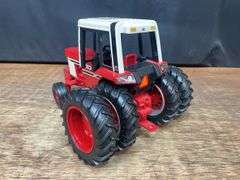 1/16 IH 1086 2004 TTT Ertl