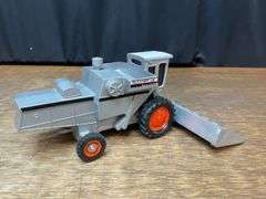 1/32 AC Gleaner L2 Combine Ertl