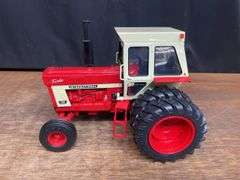 1/16 IH 1466 Dealer Ertl