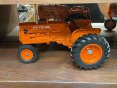 1/16 AC Tractor Set w/Display Case SC
