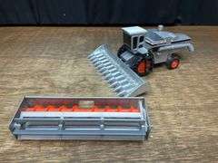 1/32 AC Gleaner L2 Combine Ertl