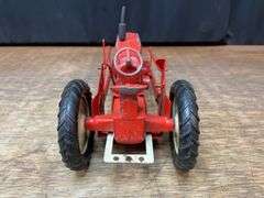 1/16 Tru-Scale 560 w/Loader Carter