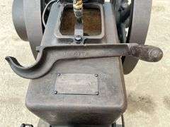 Early 3 Bolt 5 HP poppet Valve Thermoil Diesel Stationary Gas Engine.