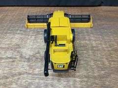 1/32 Caterpillar Lexion 590R Combine Norscot