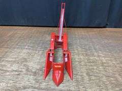 1/16 Tru-Scale Corn Picker NIB Carter