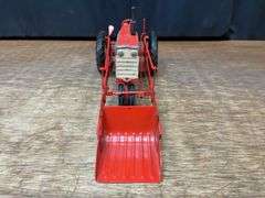 1/16 Tru-Scale 560 w/Loader Carter