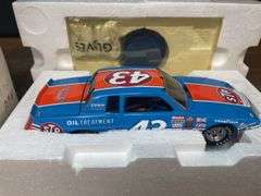 1/24 Richard Petty's 200th Win Race Car NIB Franklin Mint