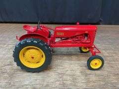 1/16 Massey-Harris Colt SC