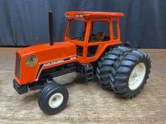 1/16 AC 8030 Reno Collector Ertl