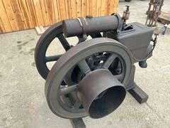 Early 3 Bolt 5 HP poppet Valve Thermoil Diesel Stationary Gas Engine.