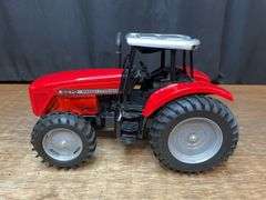 1/16 Massey Ferguson 8270 SM