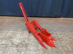 1/16 Tru-Scale Corn Picker NIB Carter