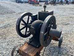 1-1/2hp McCormick Deering M