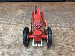 1/16 Tru-Scale 560 w/Loader Carter