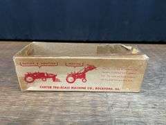 1/16 Tru-Scale 560 w/Loader Carter