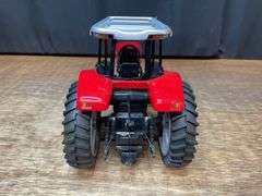 1/16 Massey Ferguson 8270 SM