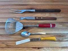 (5) Kitchen Tools