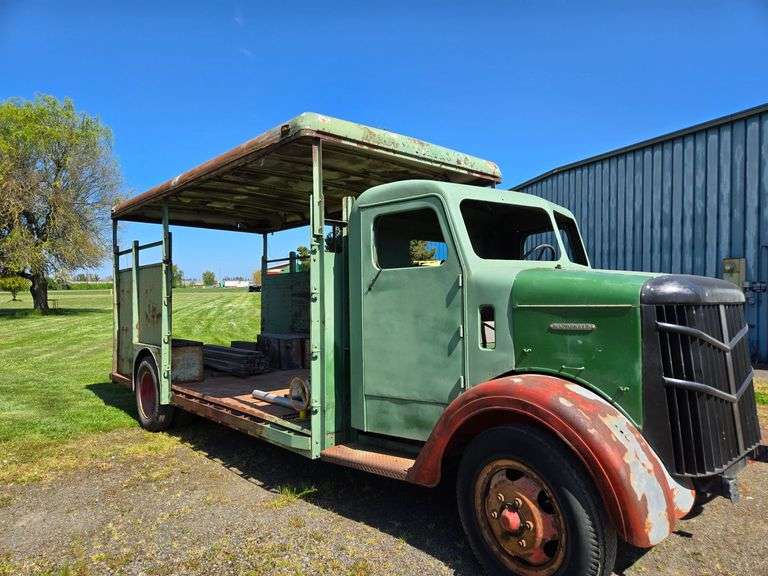 Macdonald Low bed truck
