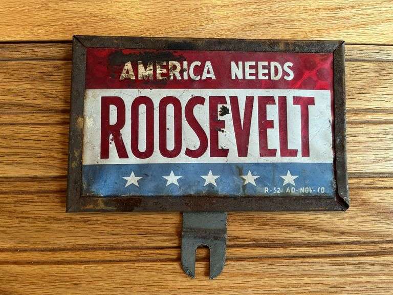 Roosevelt License Plate Topper image