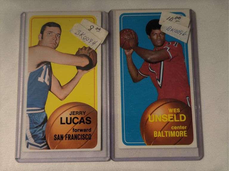 (2) 1970 Topps Jerry Lucas & Wes Unseld Cards
