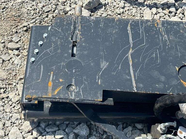 Skid Steer Tilt Attach Plate