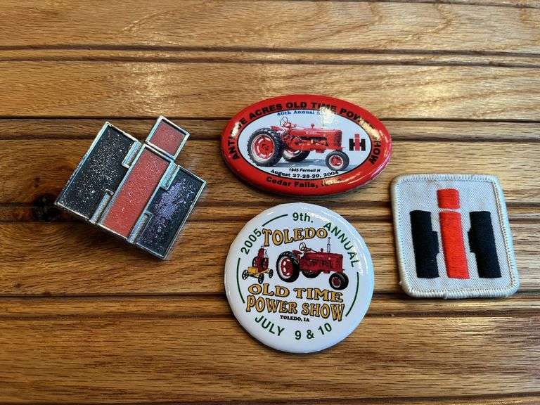 (4) IH Badge, Patch, Buttons image