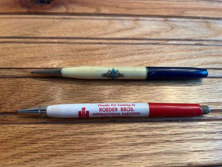 (2) IH Mechanical Pencils image