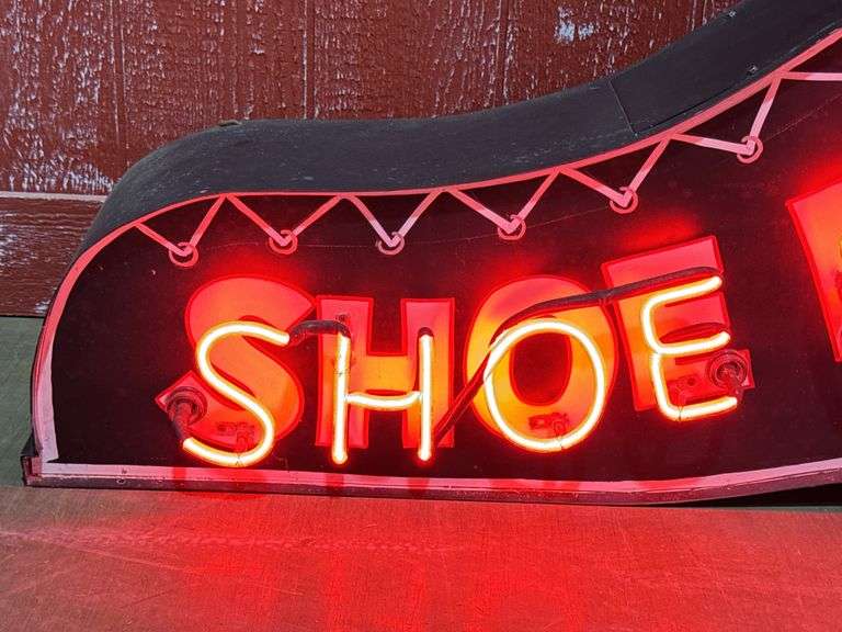 Shoe Repair SST Neon Sign