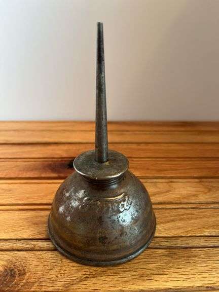 Ford Oil Can image