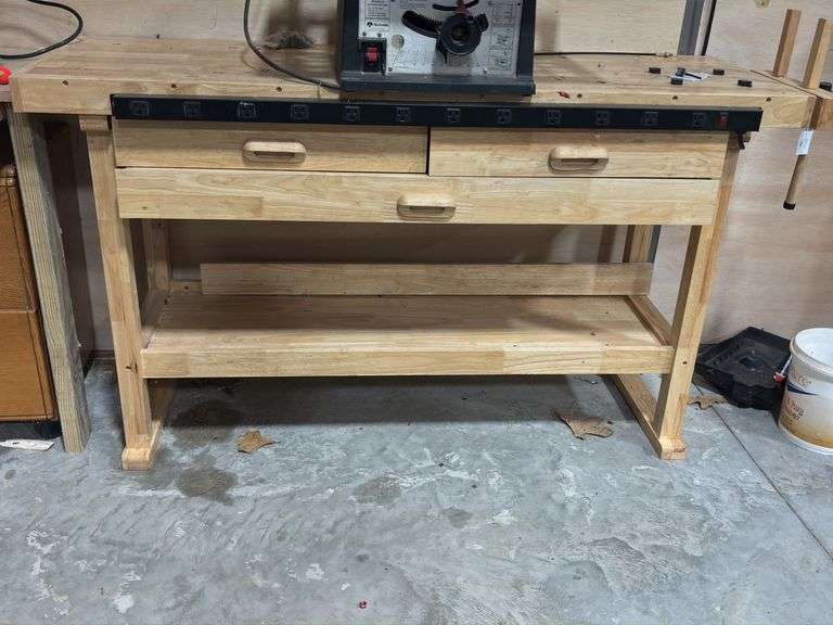 Wooden Work Bench