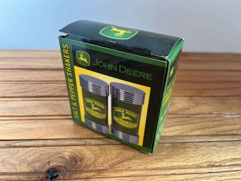(2) John Deere S&P Shakers + Crate