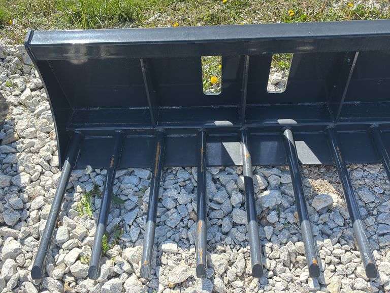 Skid Steer X-treme Manure Forks