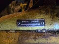 John Deere 212 lawn tractor with attachments