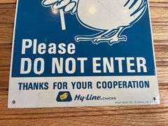 Hy-Line Chicks SST Sign
