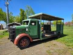 Macdonald Low bed truck