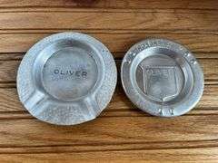 (2) Oliver Ashtrays