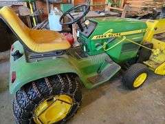 John Deere 212 lawn tractor with attachments