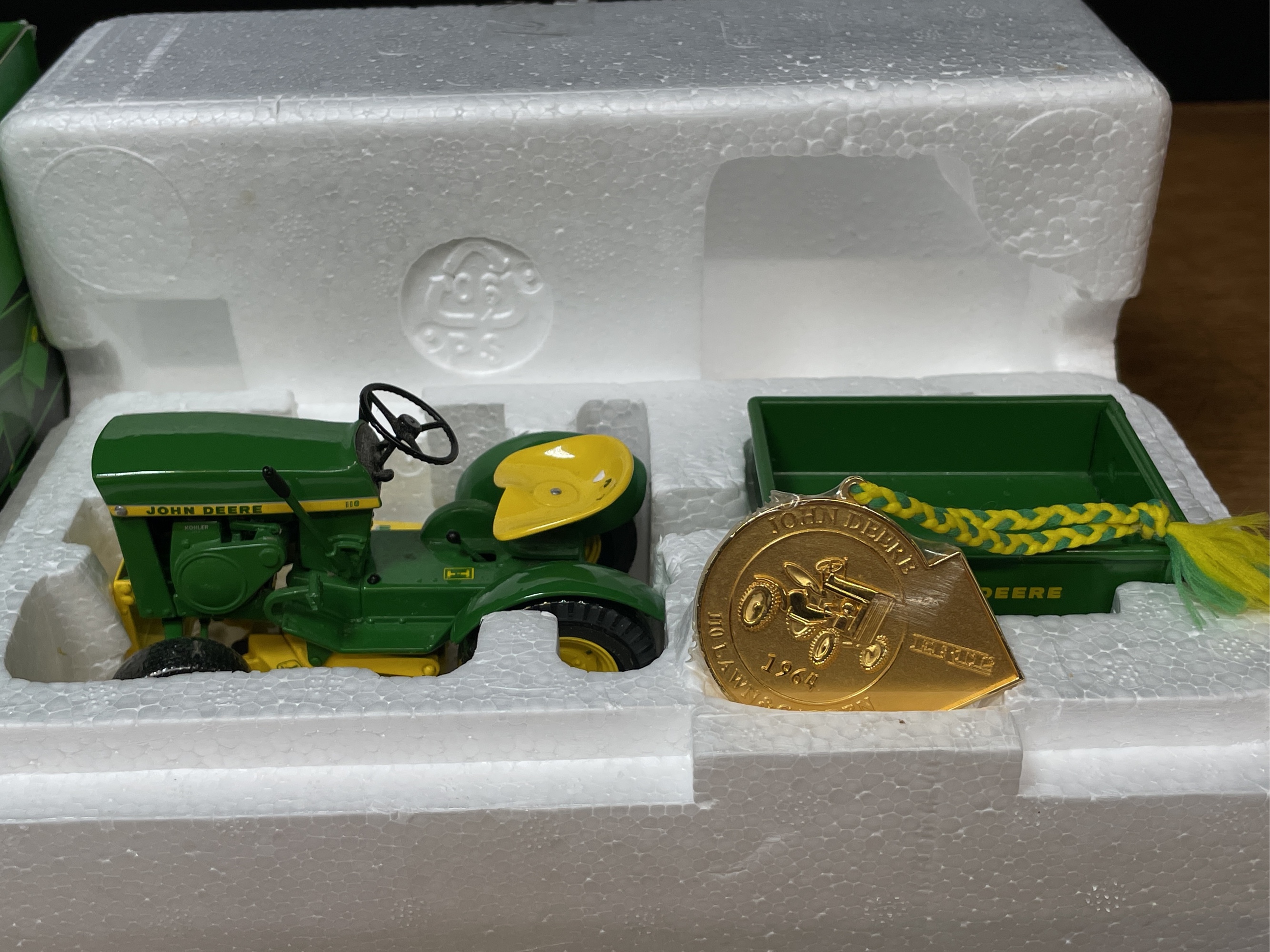 Lot image 3