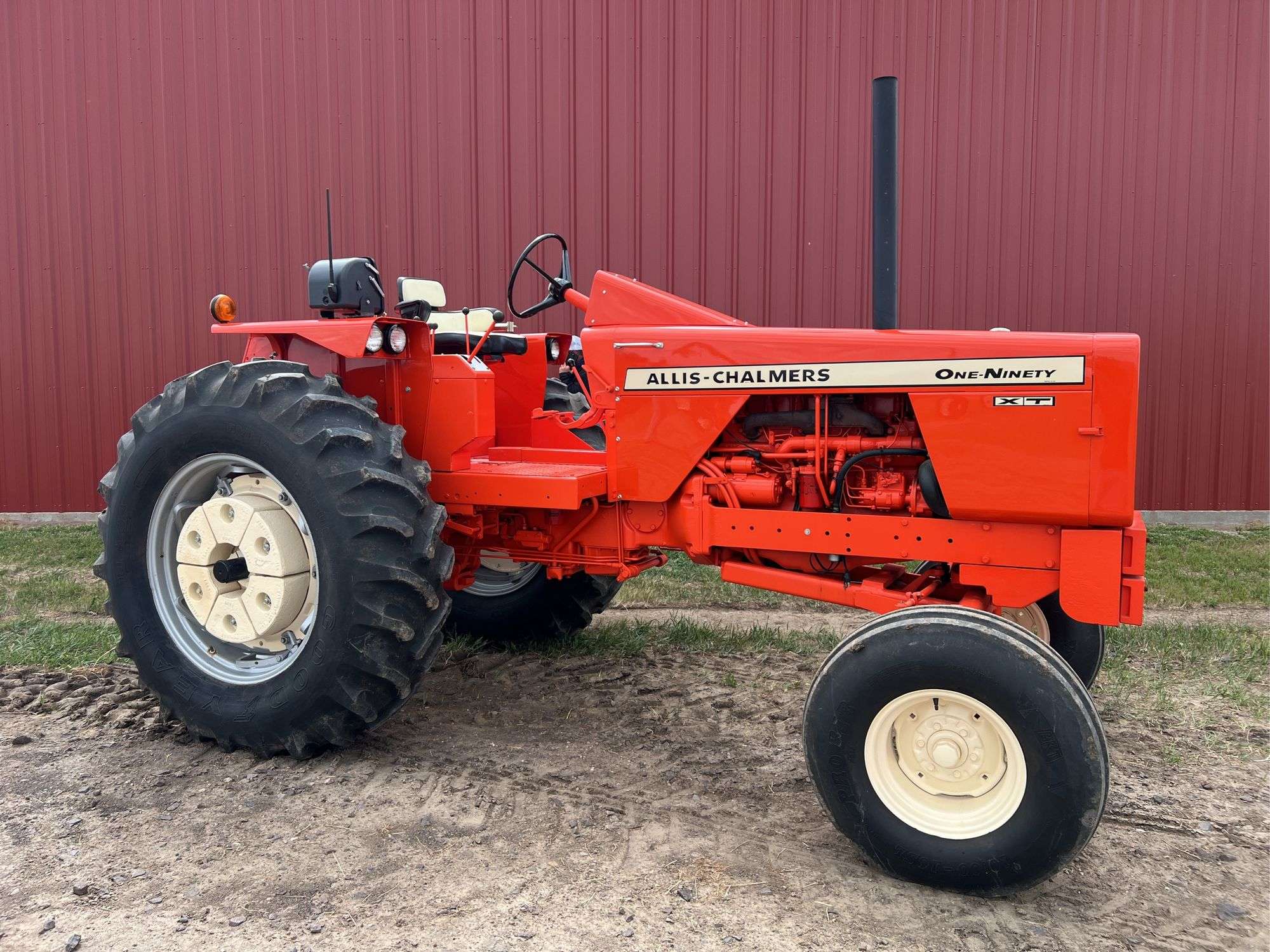 1968 Allis Chalmers 190XT Diesel - Aumann Auctions, Inc.