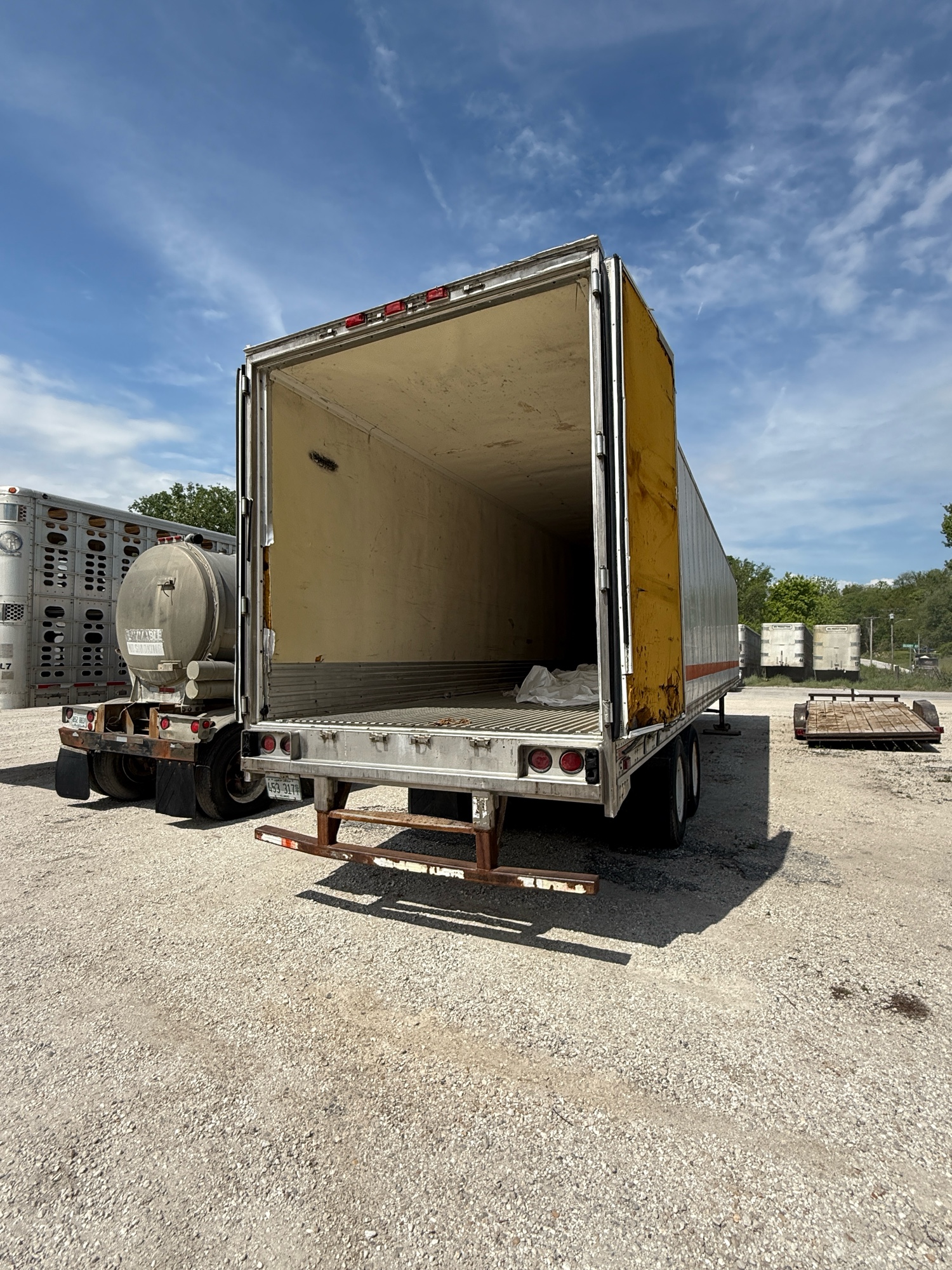 Lot image 9