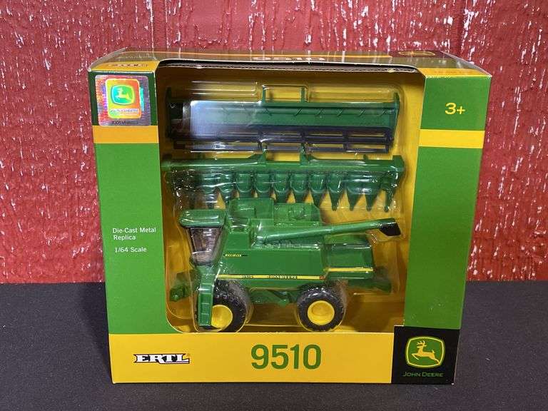 1/64 John Deere 9510 Combine NIB Ertl image