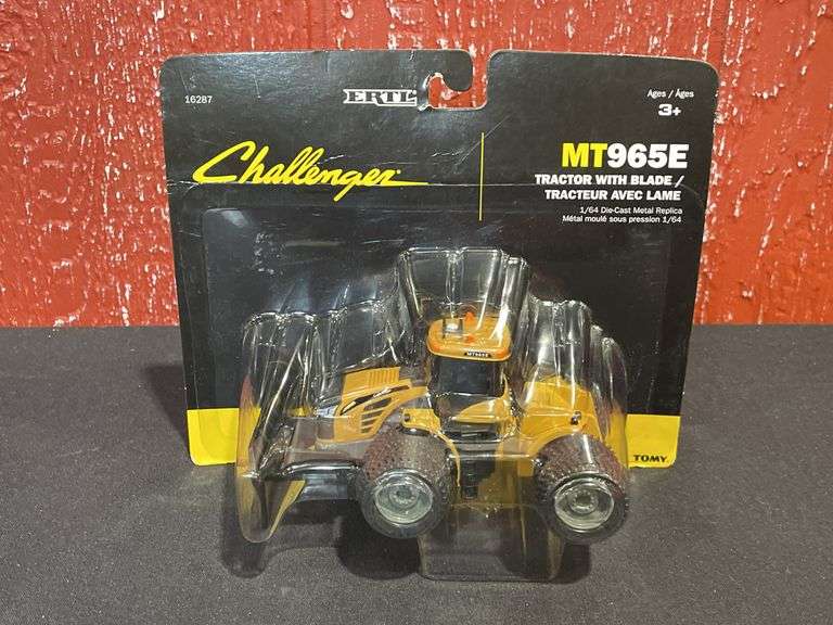 1/64 Challenger MT965E NIB Ertl image