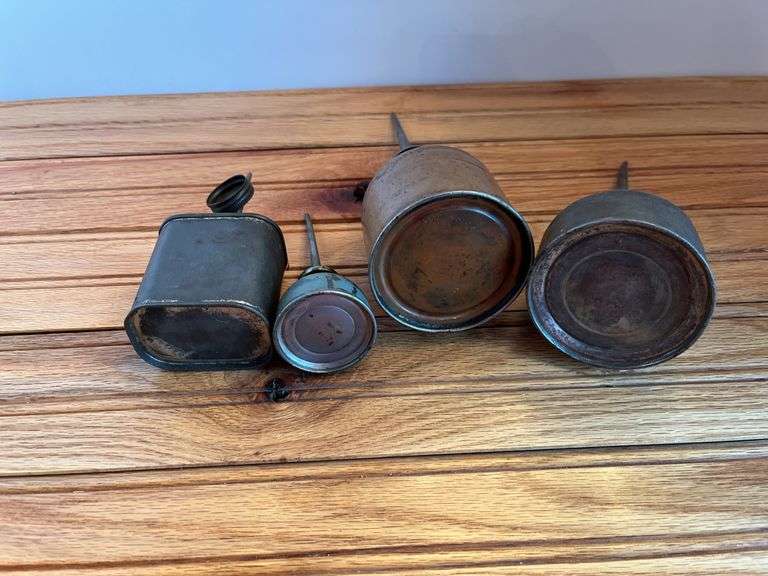 (4) Oil Cans