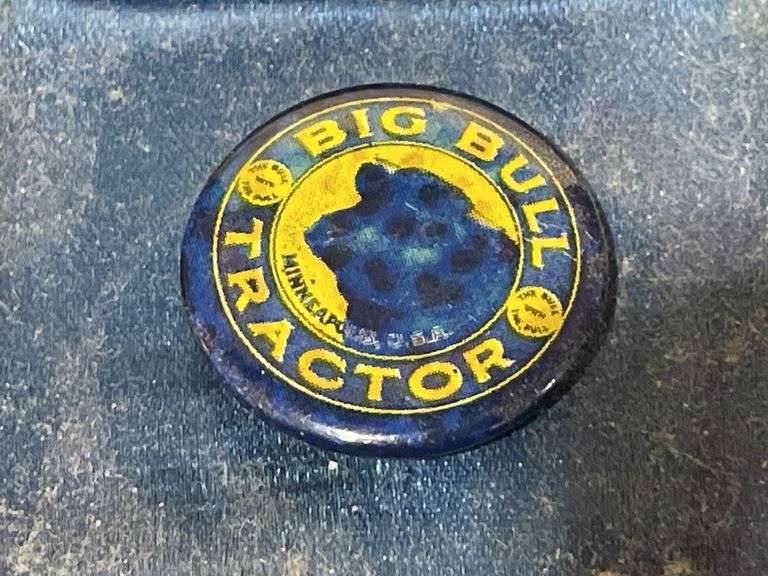 Big Bull Tractor Button