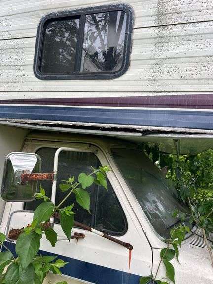 1982 Ford E350 SportCoach